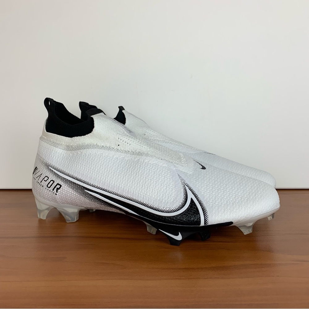 Nike Vapor Edge Elite 360 Flyknit Football Cleats (WIDE SIZING)
